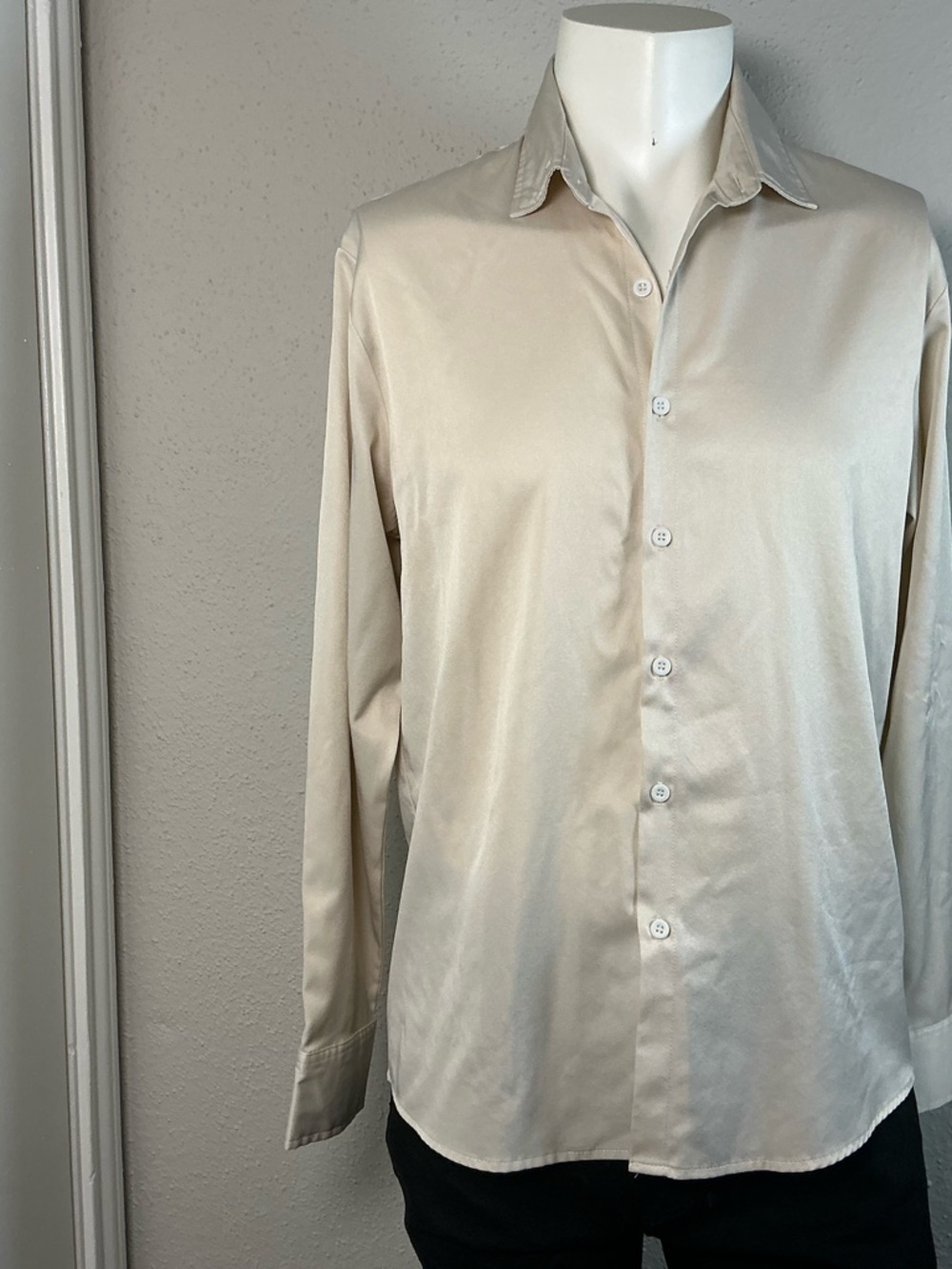 SHEIN Men's Long-Sleeve Satin Button-Up Shirt in Light Beige